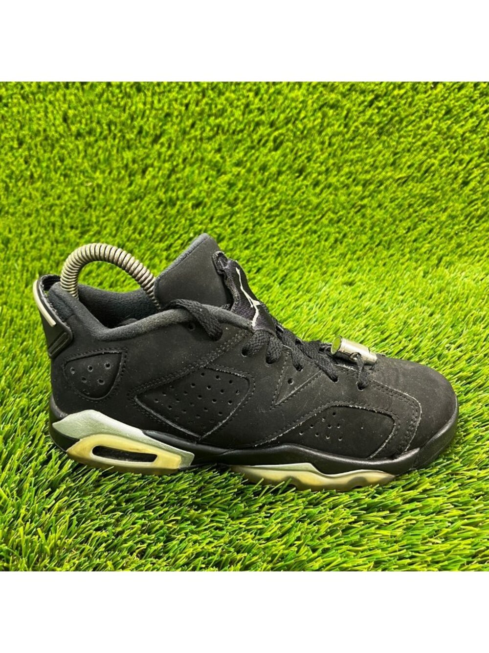 Nike Air Jordan 6 Retro Boys Size 4Y Black Athletic Basketball Shoes Sneakers